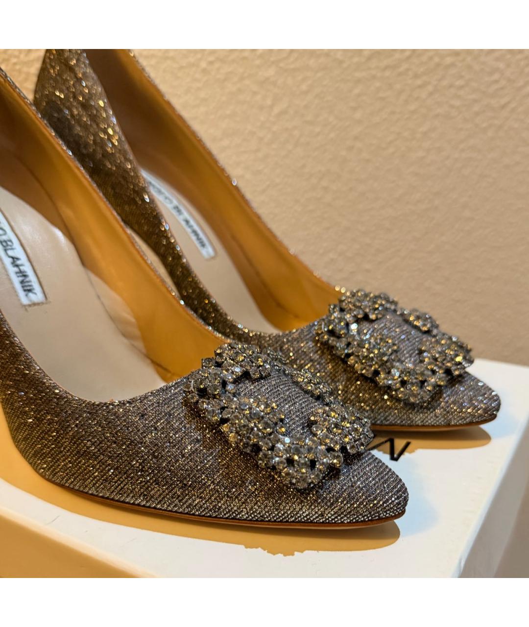 MANOLO BLAHNIK Золотые текстильные туфли, фото 3