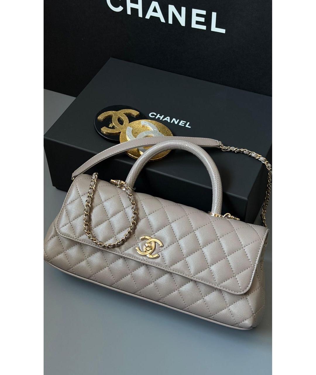 CHANEL Бежевая кожаная сумка с короткими ручками, фото 2