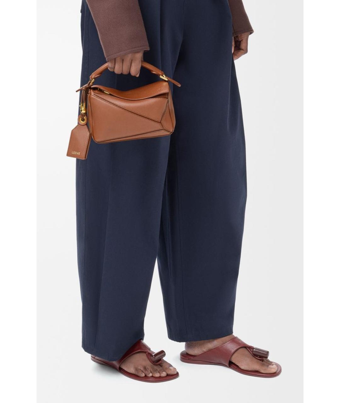 LOEWE Коричневая кожаная сумка с короткими ручками, фото 2