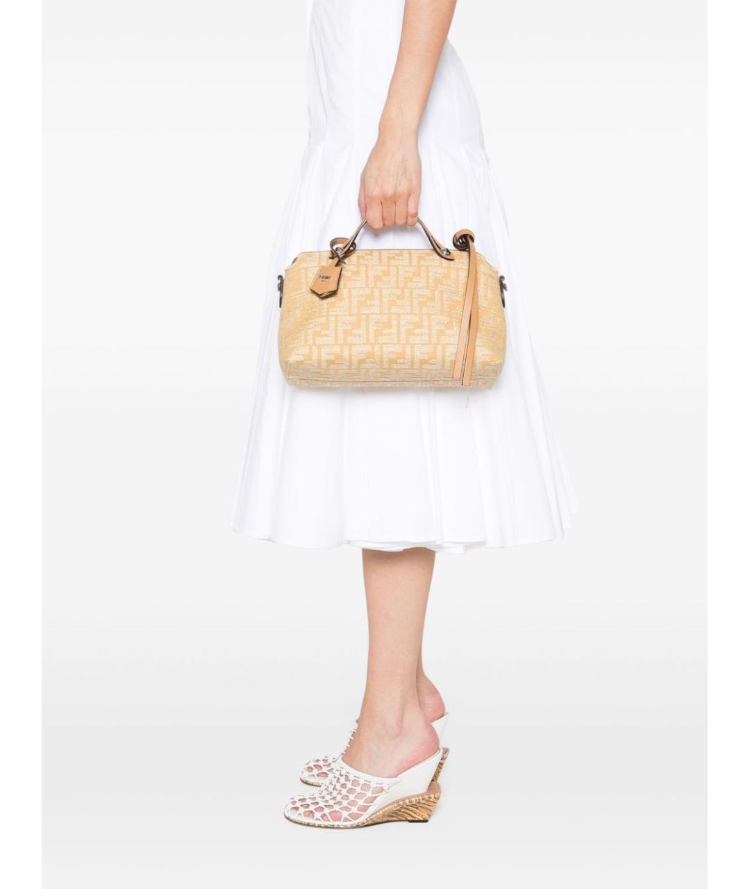 FENDI Бежевая тканевая сумка через плечо, фото 5