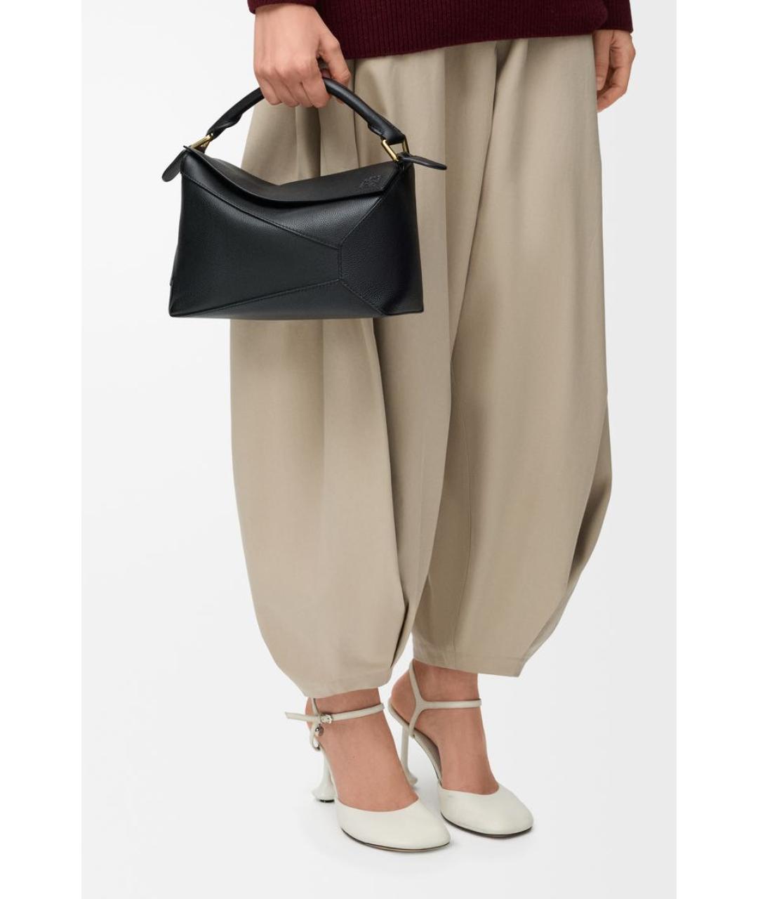 LOEWE Черная кожаная сумка с короткими ручками, фото 2