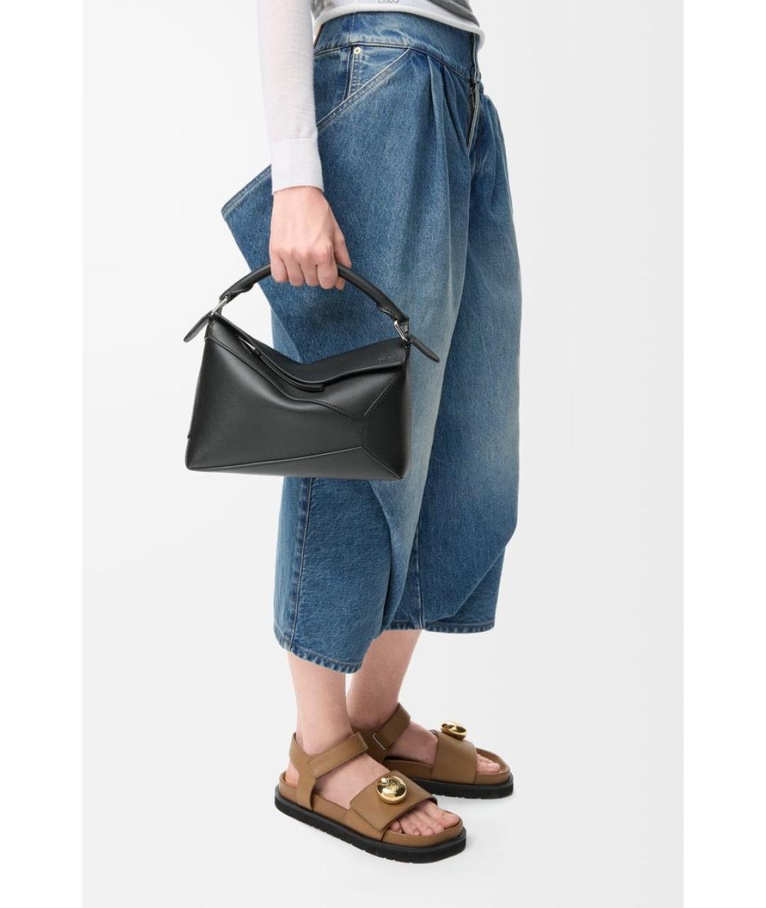 LOEWE Черная кожаная сумка с короткими ручками, фото 3