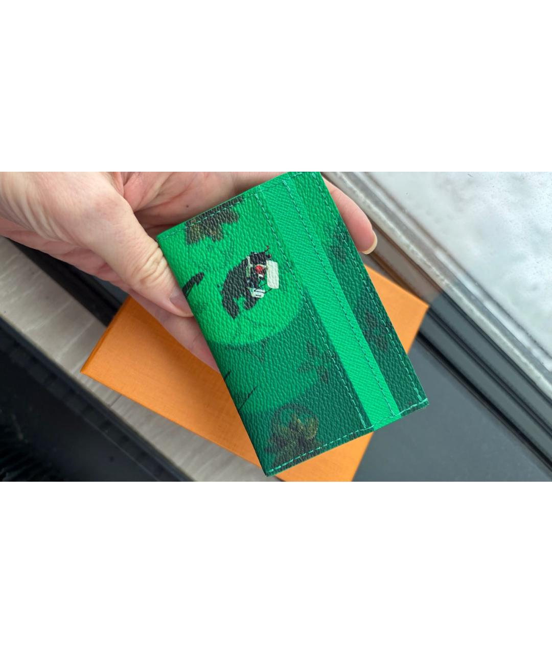 LOUIS VUITTON Зеленый кардхолдер, фото 3