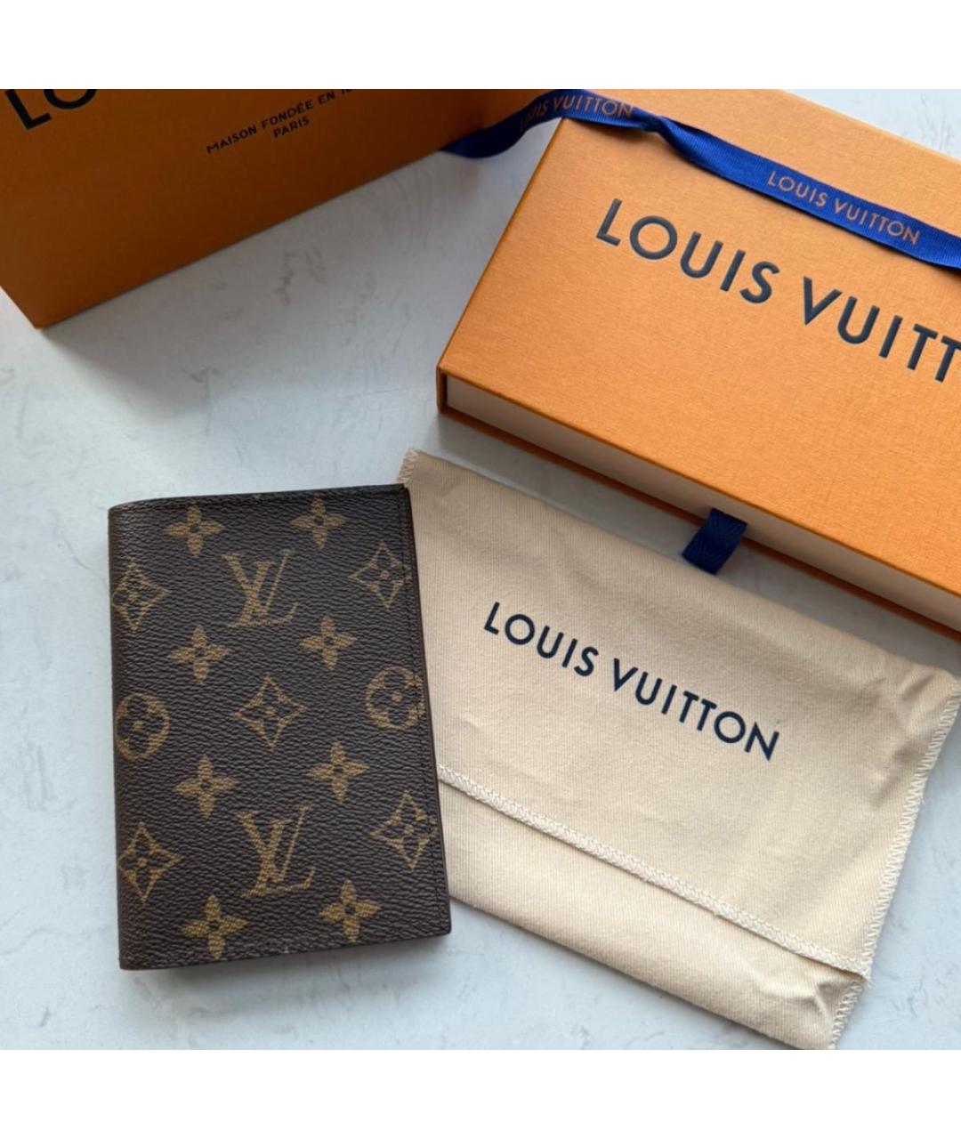 LOUIS VUITTON Коричневый кардхолдер, фото 2