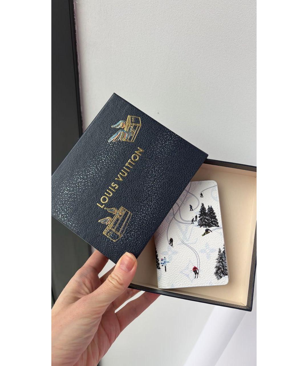LOUIS VUITTON Белый кожаный кардхолдер, фото 4