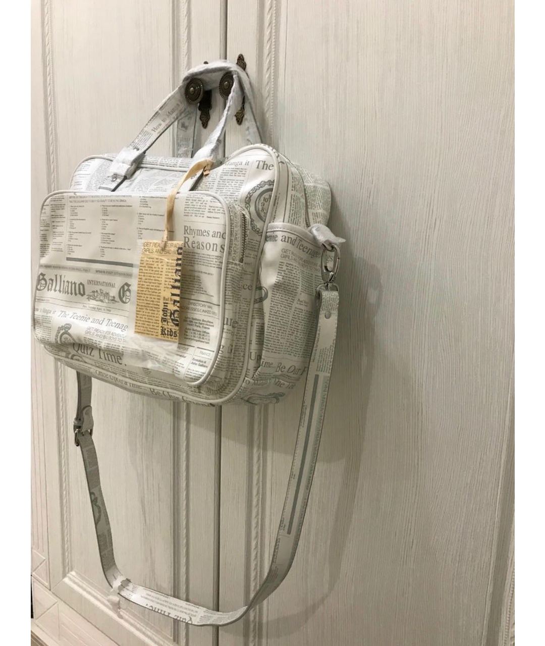JOHN GALLIANO Белая сумка на плечо из искусственной кожи, фото 2