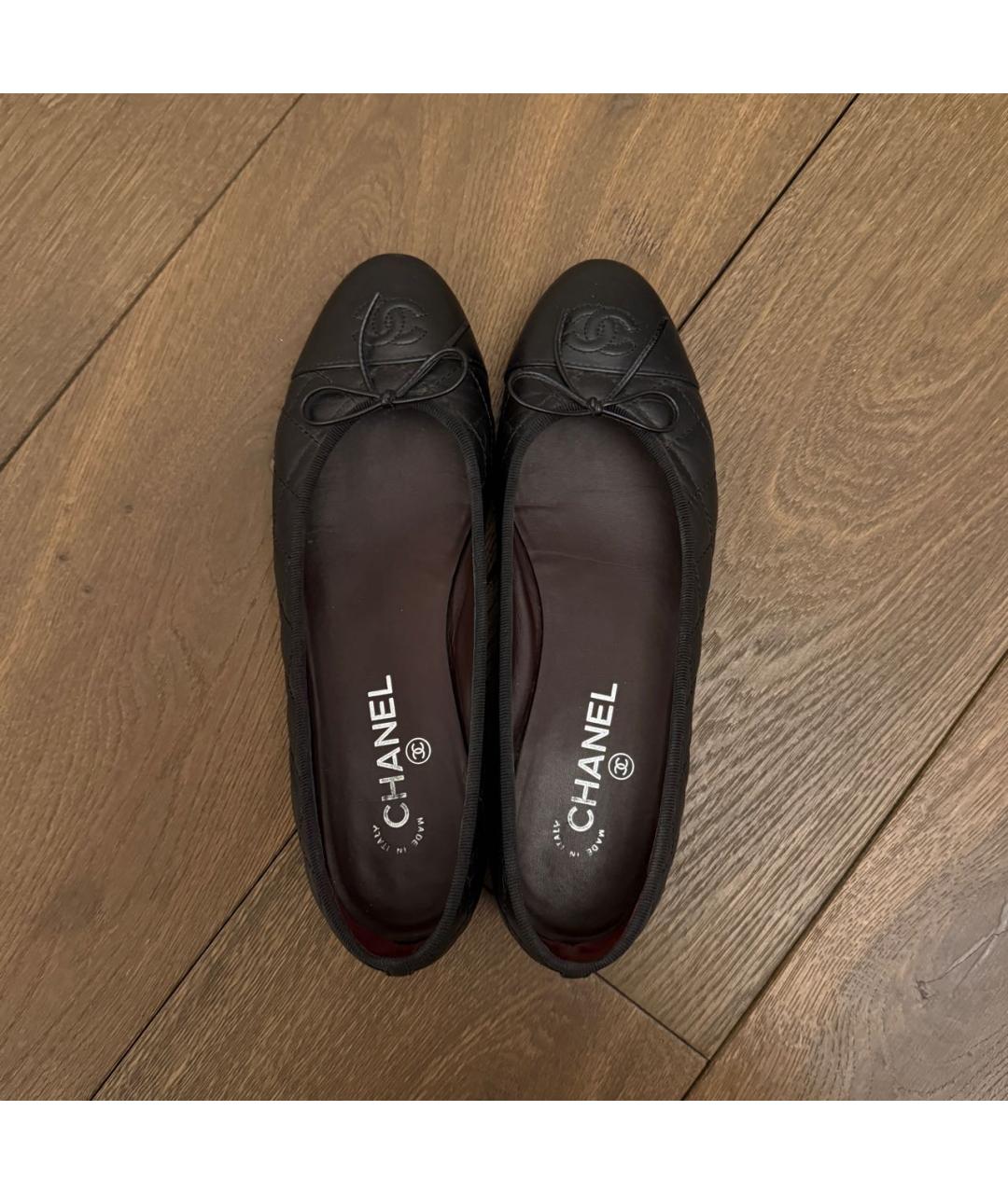 CHANEL Черные кожаные балетки, фото 3