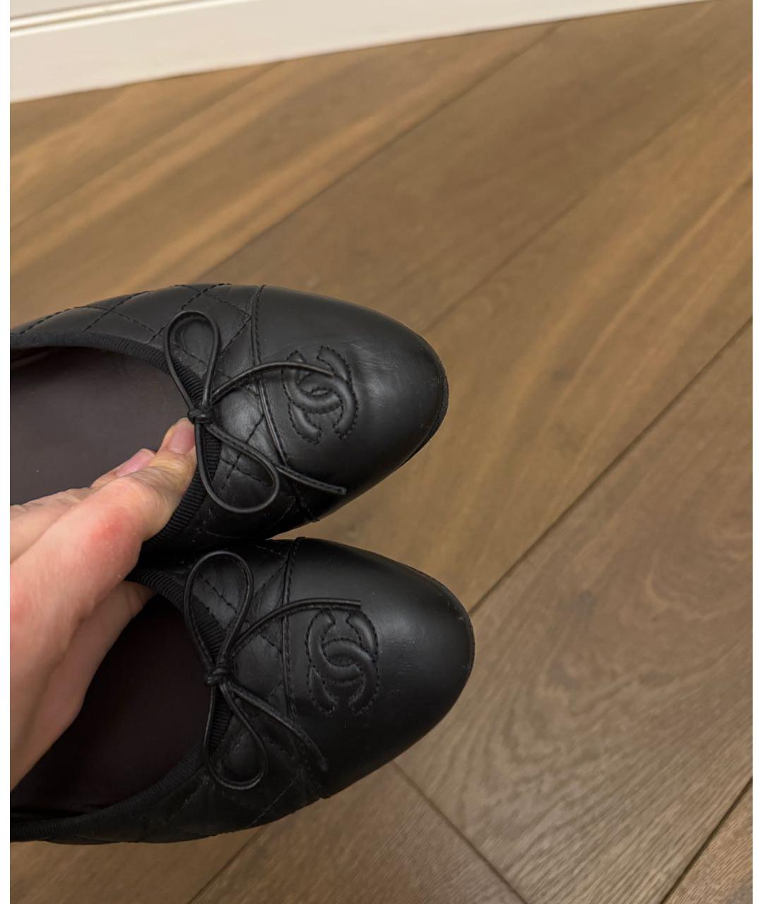 CHANEL Черные кожаные балетки, фото 4