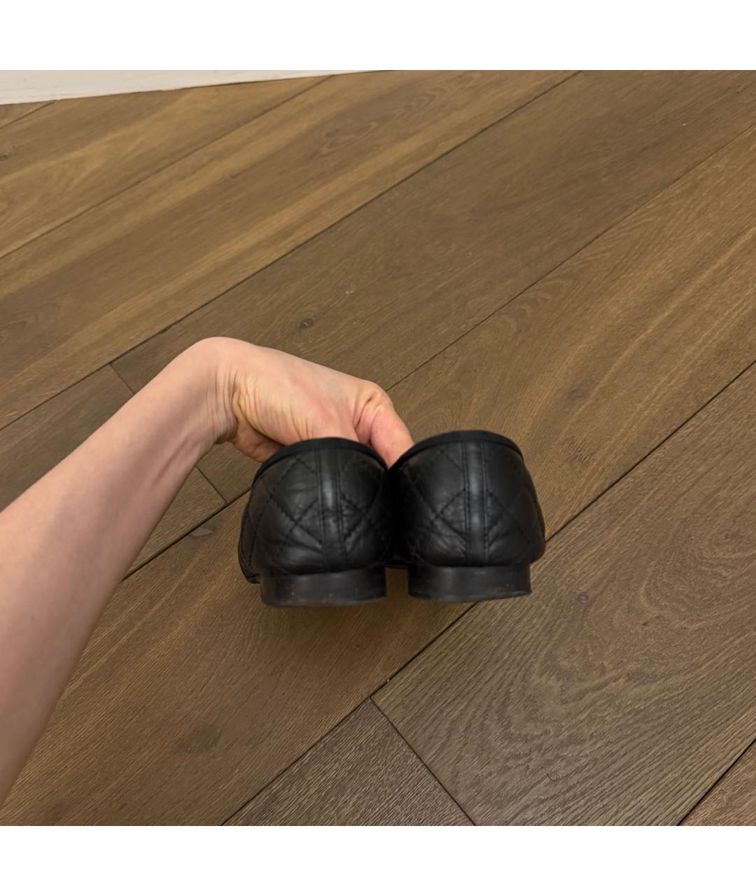 CHANEL Черные кожаные балетки, фото 5