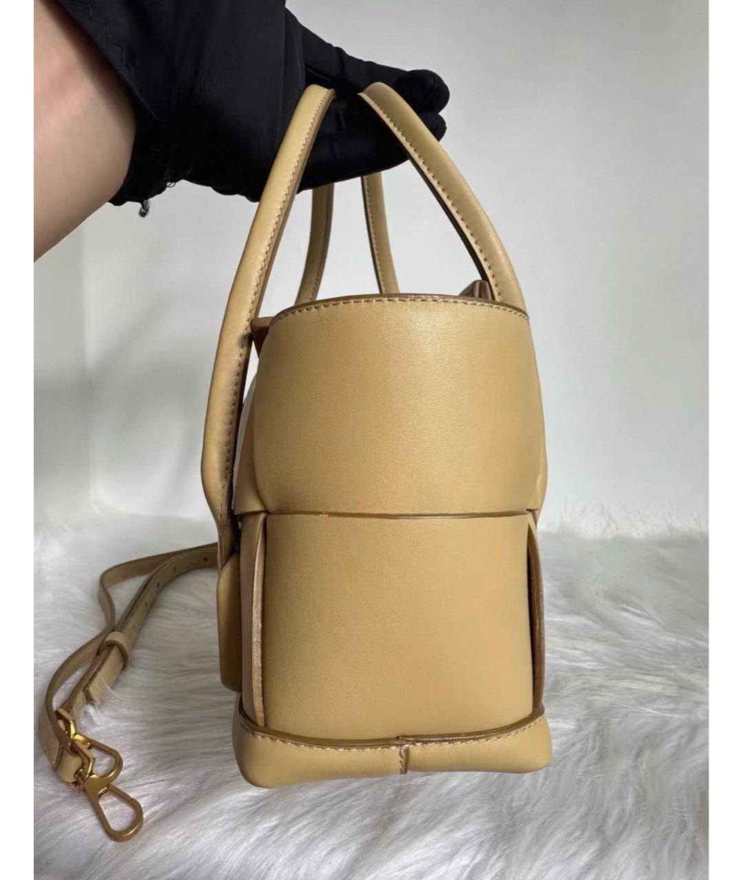 BOTTEGA VENETA Горчичная кожаная сумка с короткими ручками, фото 5