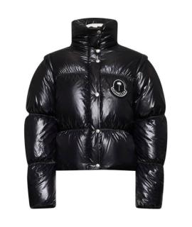 MONCLER Пуховик