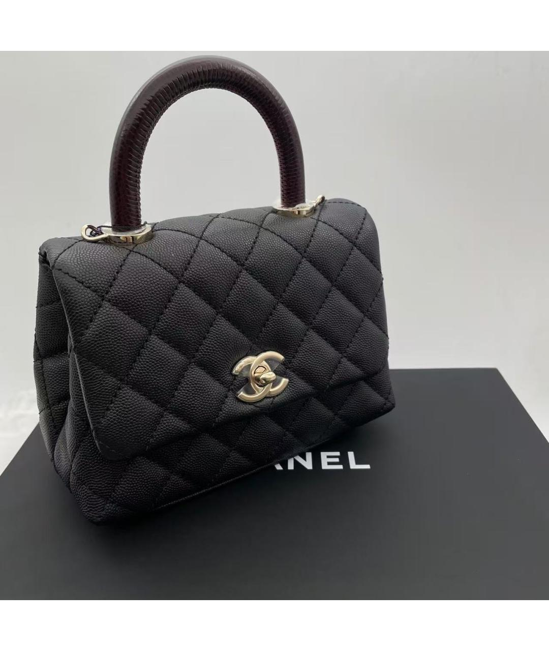 CHANEL Черная кожаная сумка с короткими ручками, фото 3