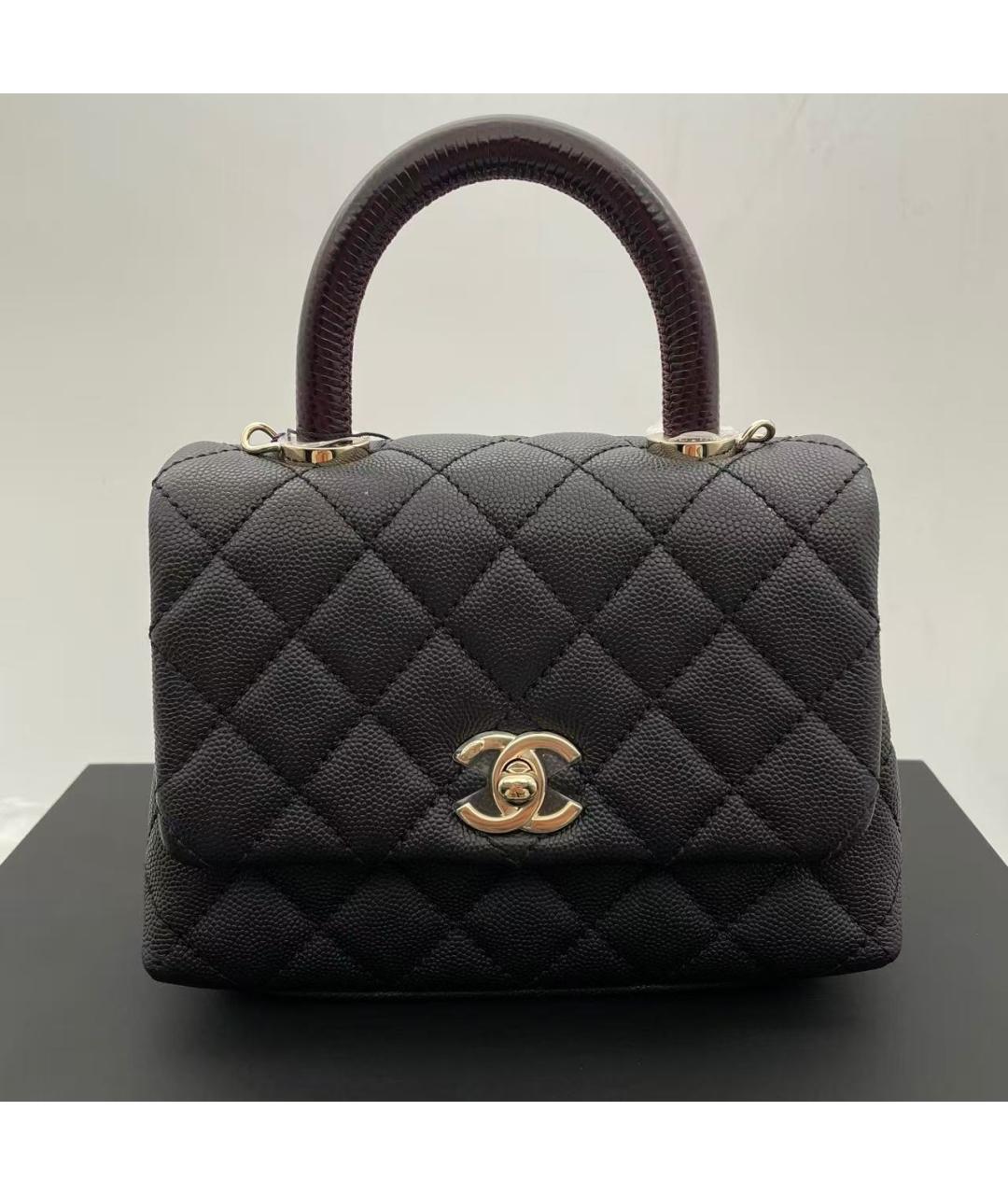 CHANEL Черная кожаная сумка с короткими ручками, фото 4