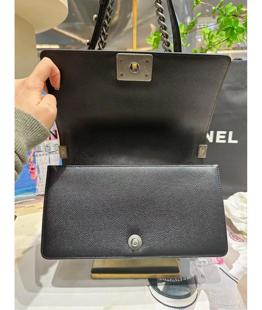 CHANEL Черная кожаная сумка через плечо, фото 5