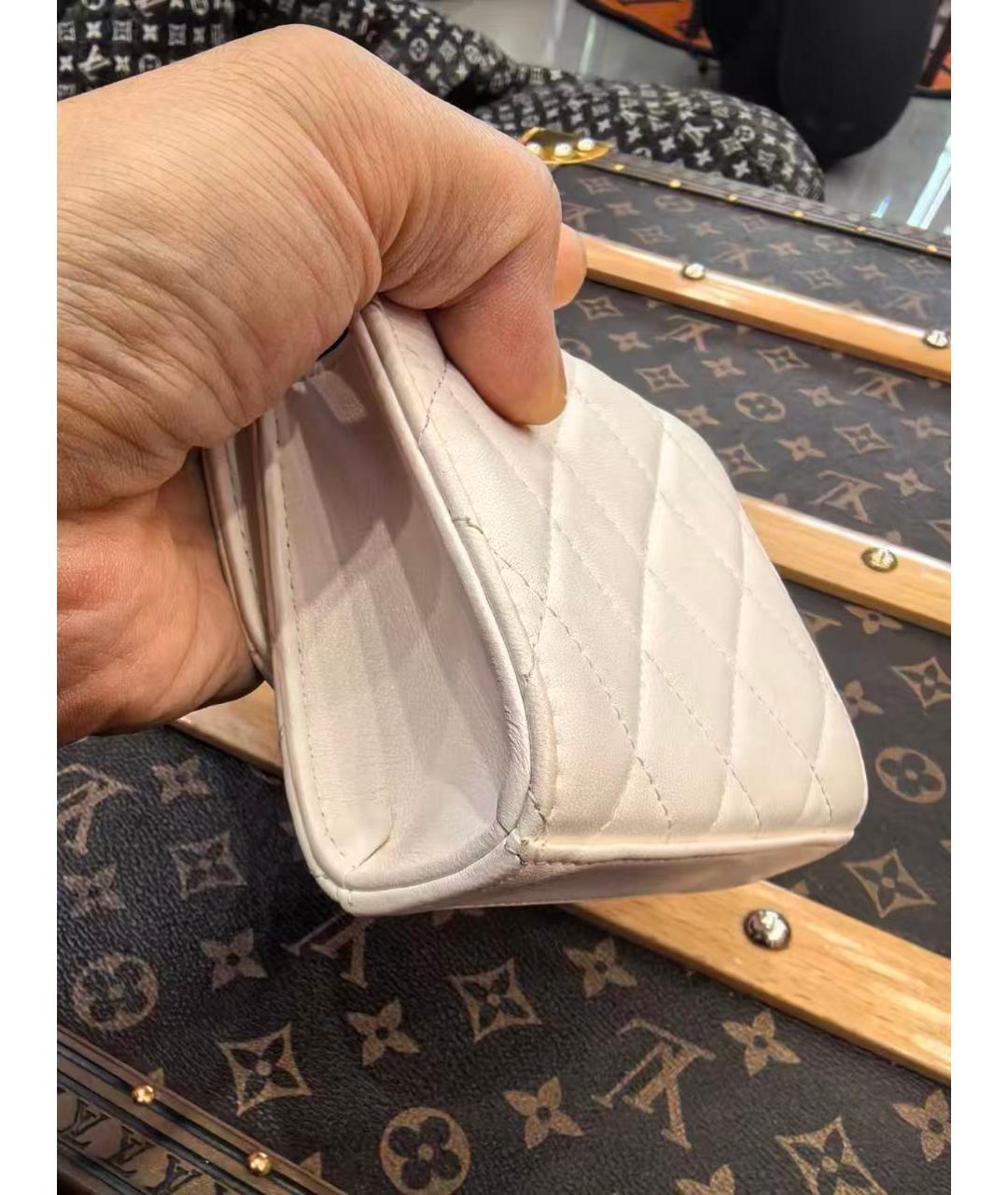 CHANEL Белая кожаная сумка через плечо, фото 7