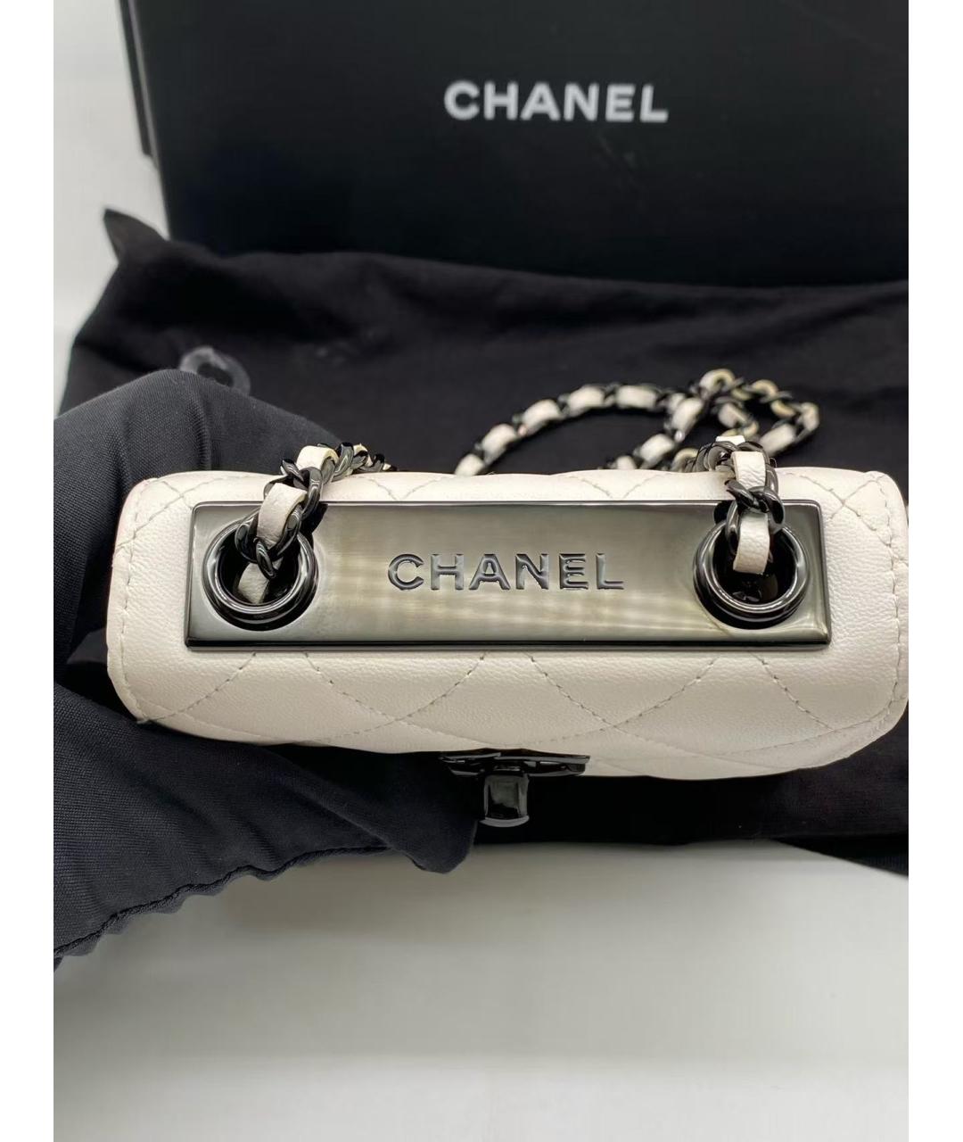 CHANEL Белая кожаная сумка через плечо, фото 3