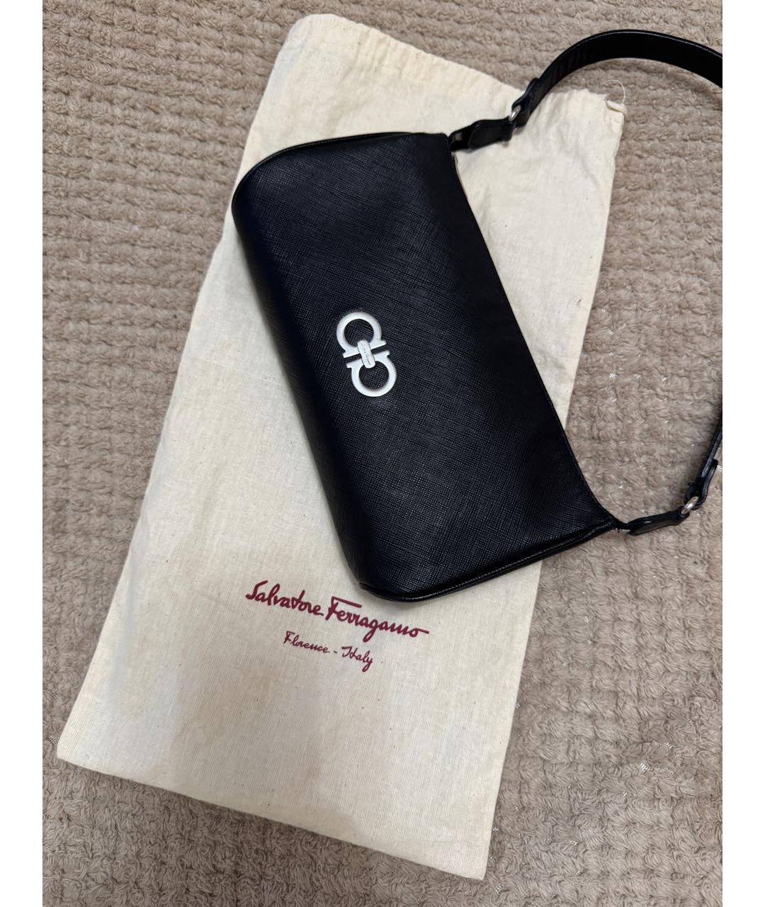 FERRAGAMO Черная кожаная сумка через плечо, фото 8