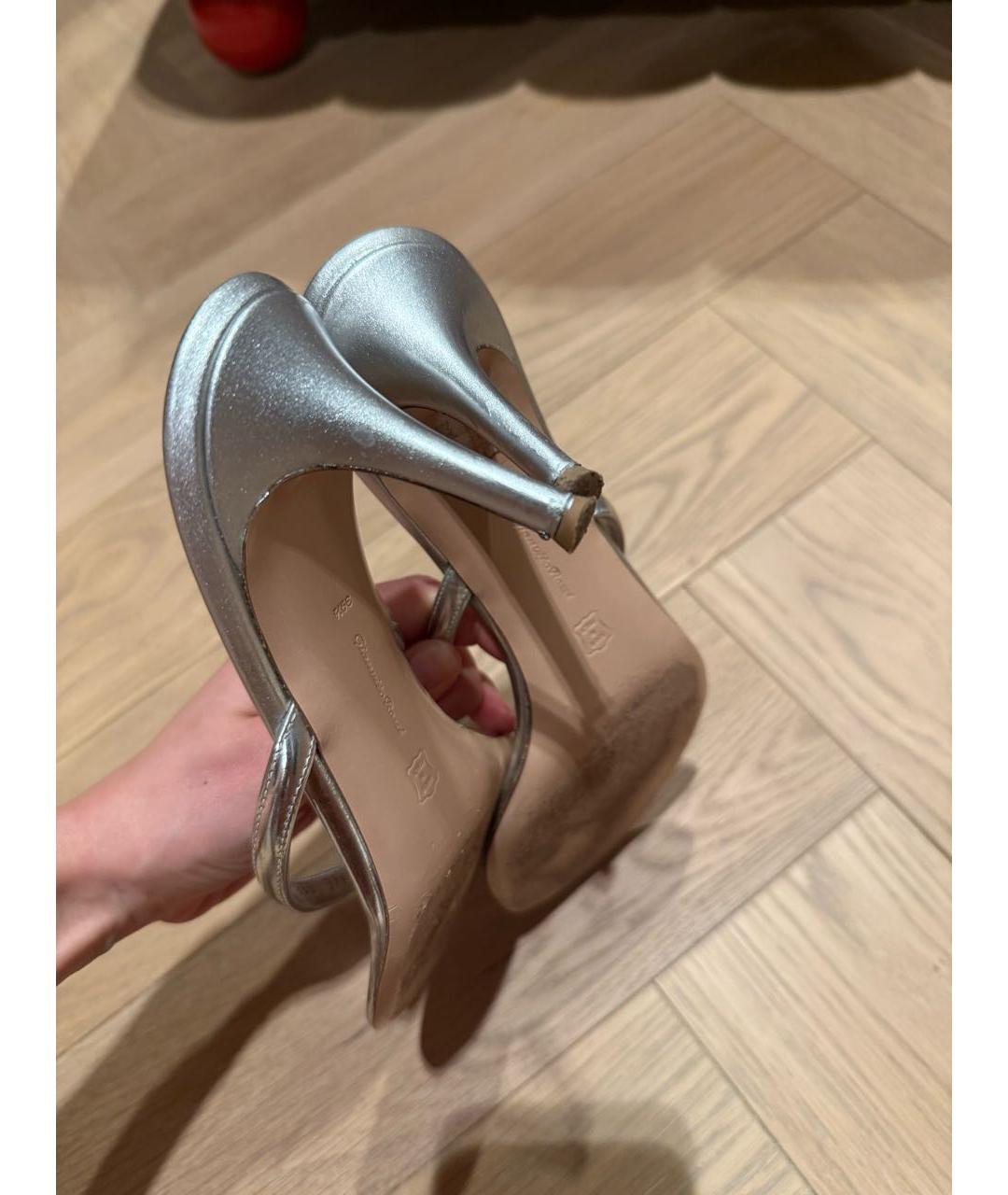 GIANVITO ROSSI Серебряные кожаные мюли, фото 4