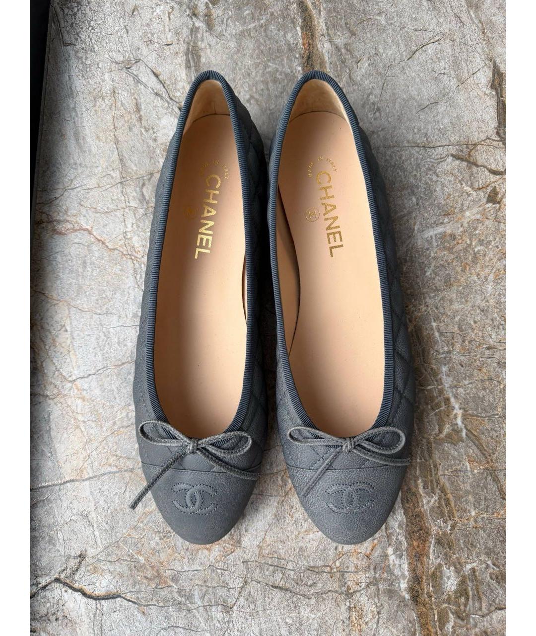 CHANEL Коричневые замшевые балетки, фото 3