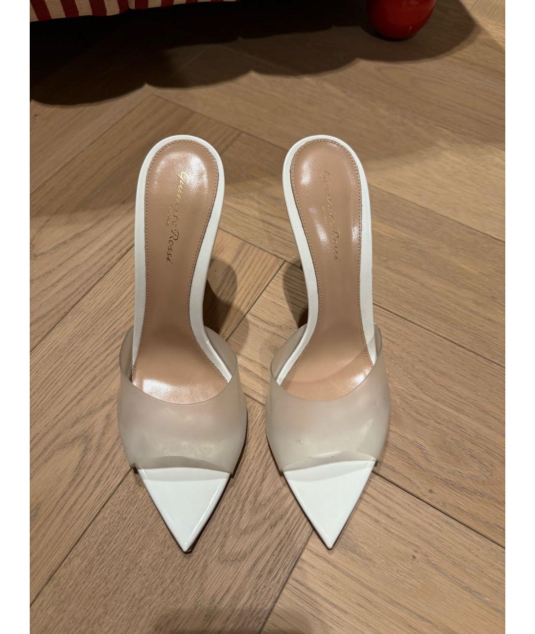 GIANVITO ROSSI Белые кожаные мюли, фото 2