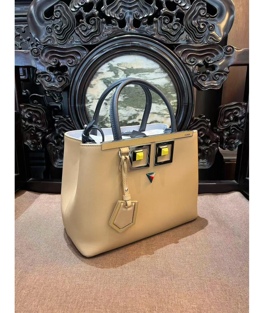 FENDI Бежевая кожаная сумка через плечо, фото 4