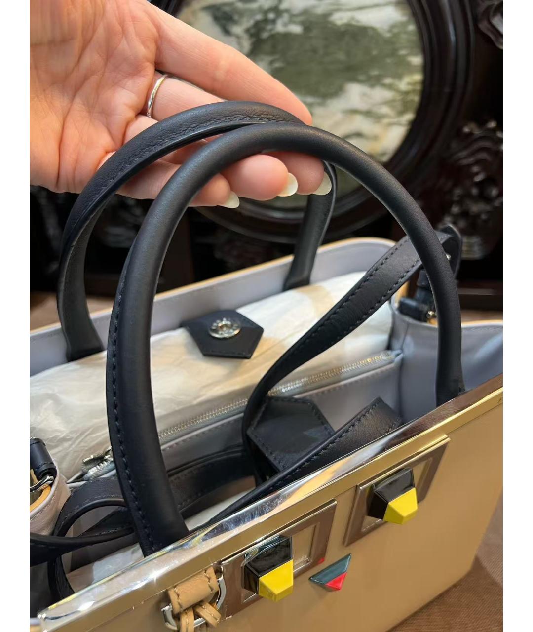 FENDI Бежевая кожаная сумка через плечо, фото 5