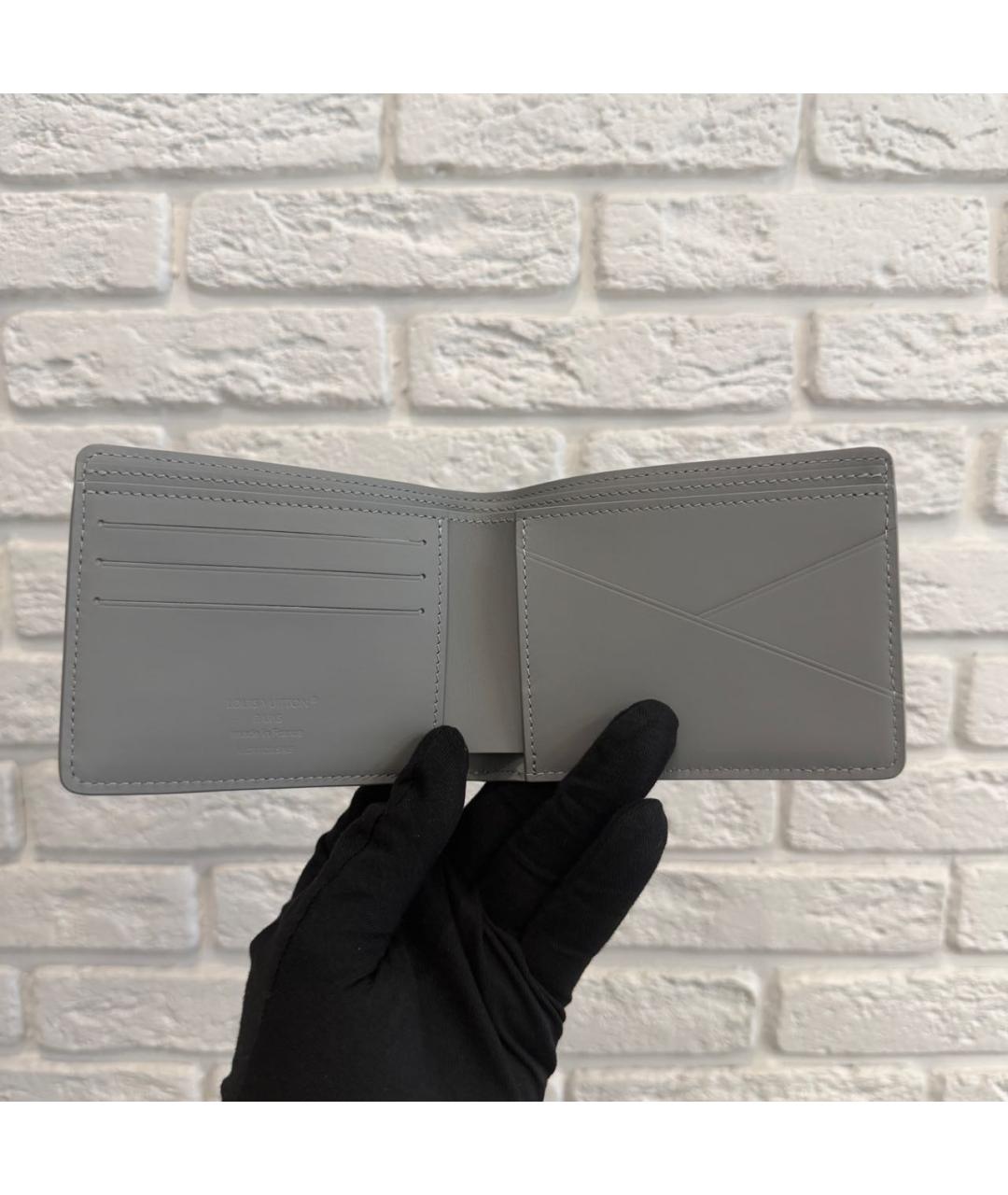 LOUIS VUITTON Серый кожаный кошелек, фото 3