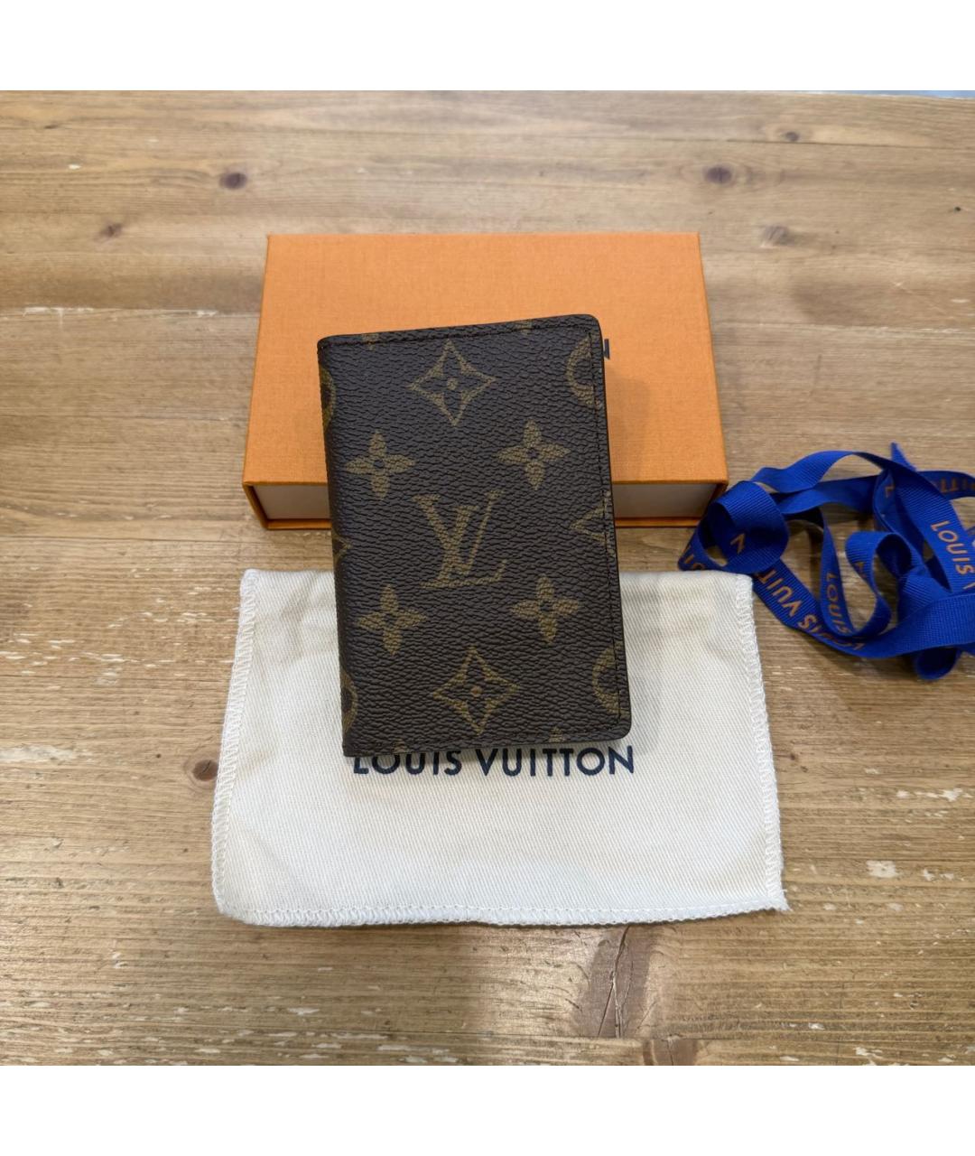 LOUIS VUITTON Коричневый кардхолдер, фото 6