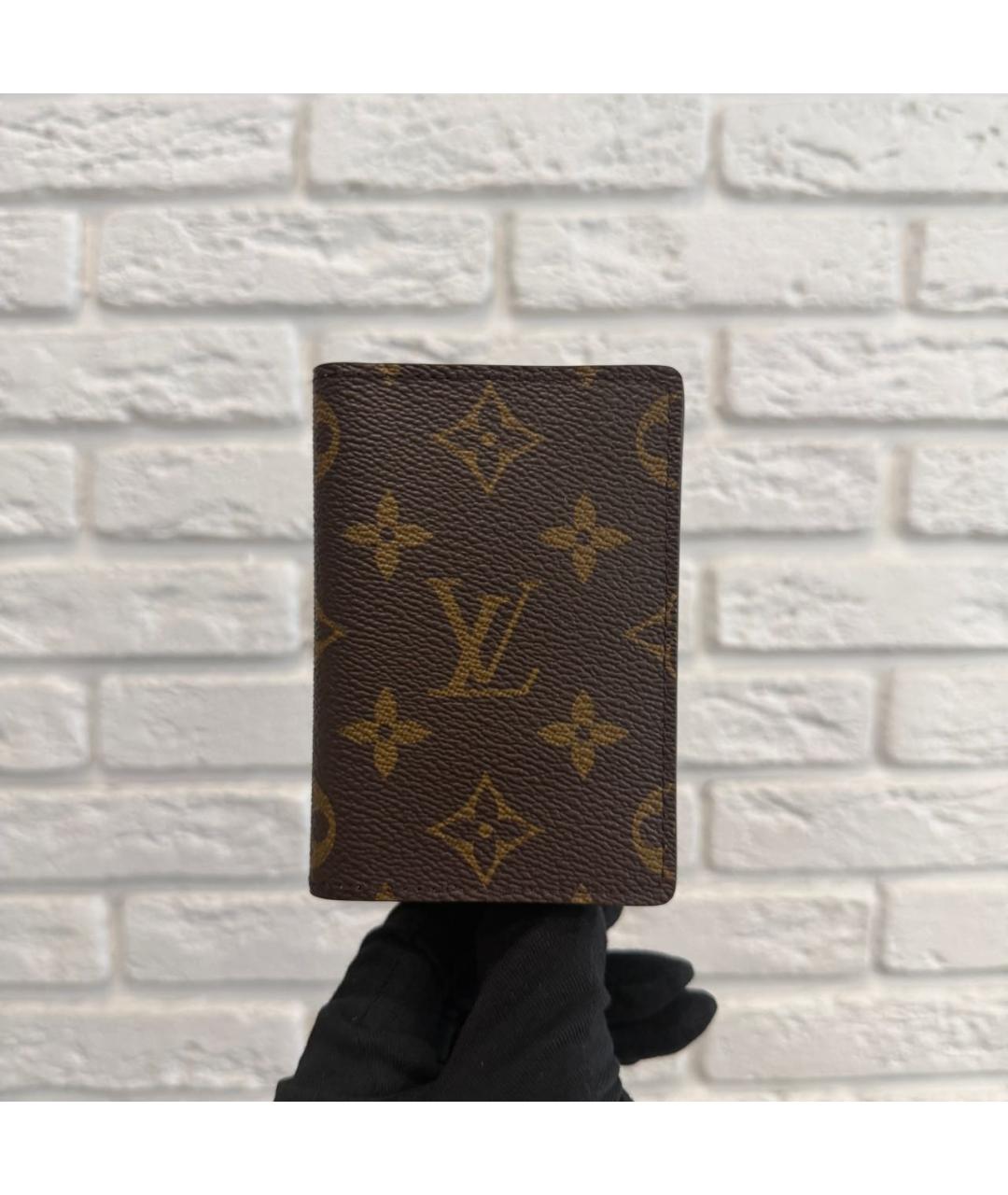 LOUIS VUITTON Коричневый кардхолдер, фото 3