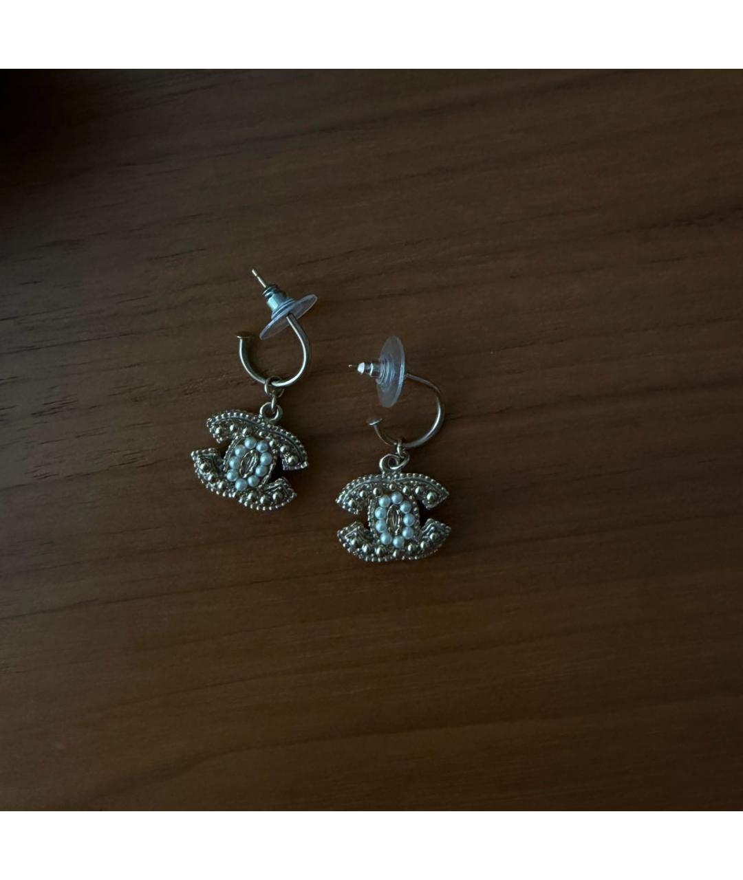 CHANEL Золотые металлические серьги, фото 3