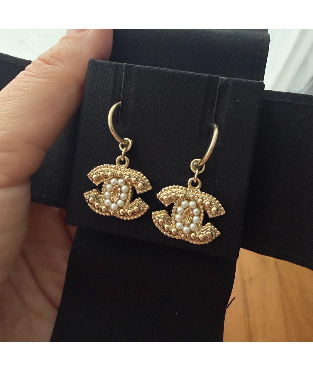 CHANEL Золотые металлические серьги, фото 5