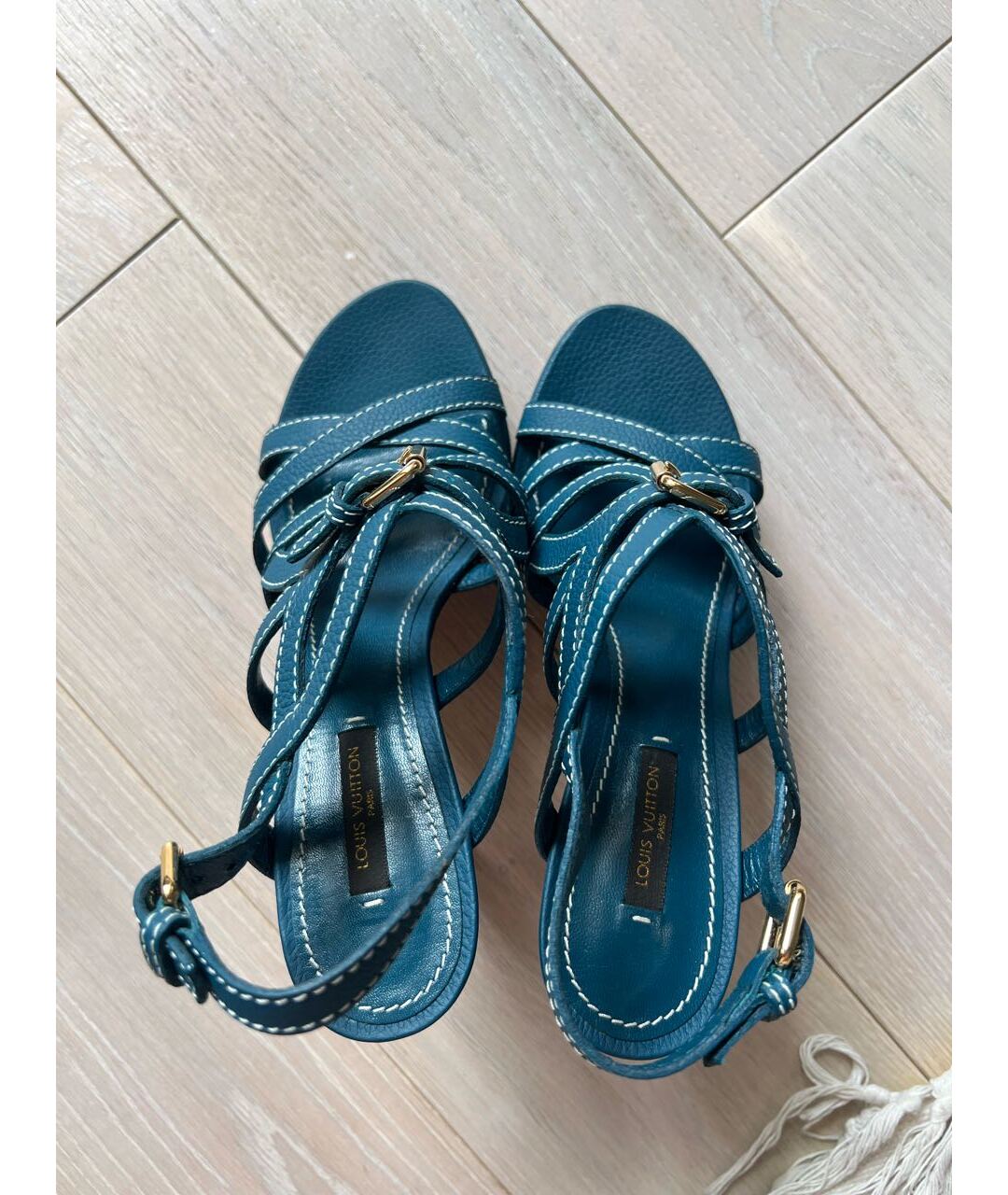 LOUIS VUITTON Бирюзовые кожаные босоножки, фото 3
