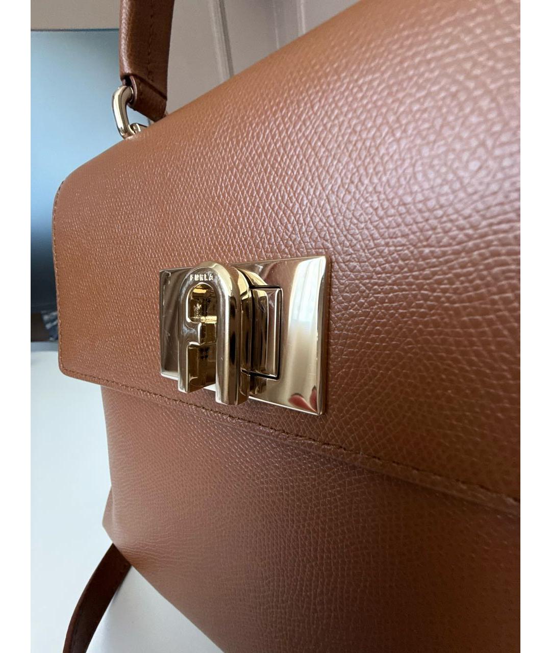 FURLA Коричневая кожаная сумка с короткими ручками, фото 6