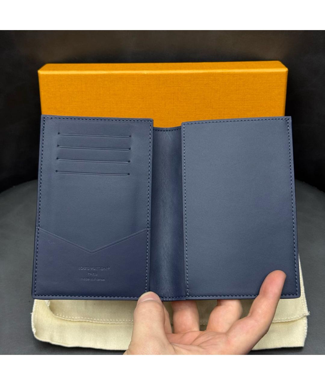 LOUIS VUITTON Темно-синий кожаный кошелек, фото 7