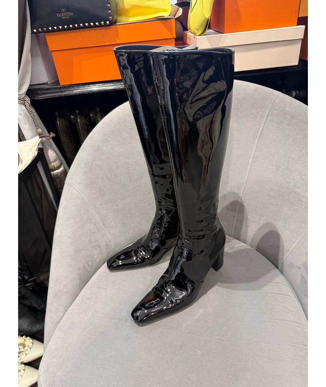 SAINT LAURENT Черные сапоги из лакированной кожи, фото 3