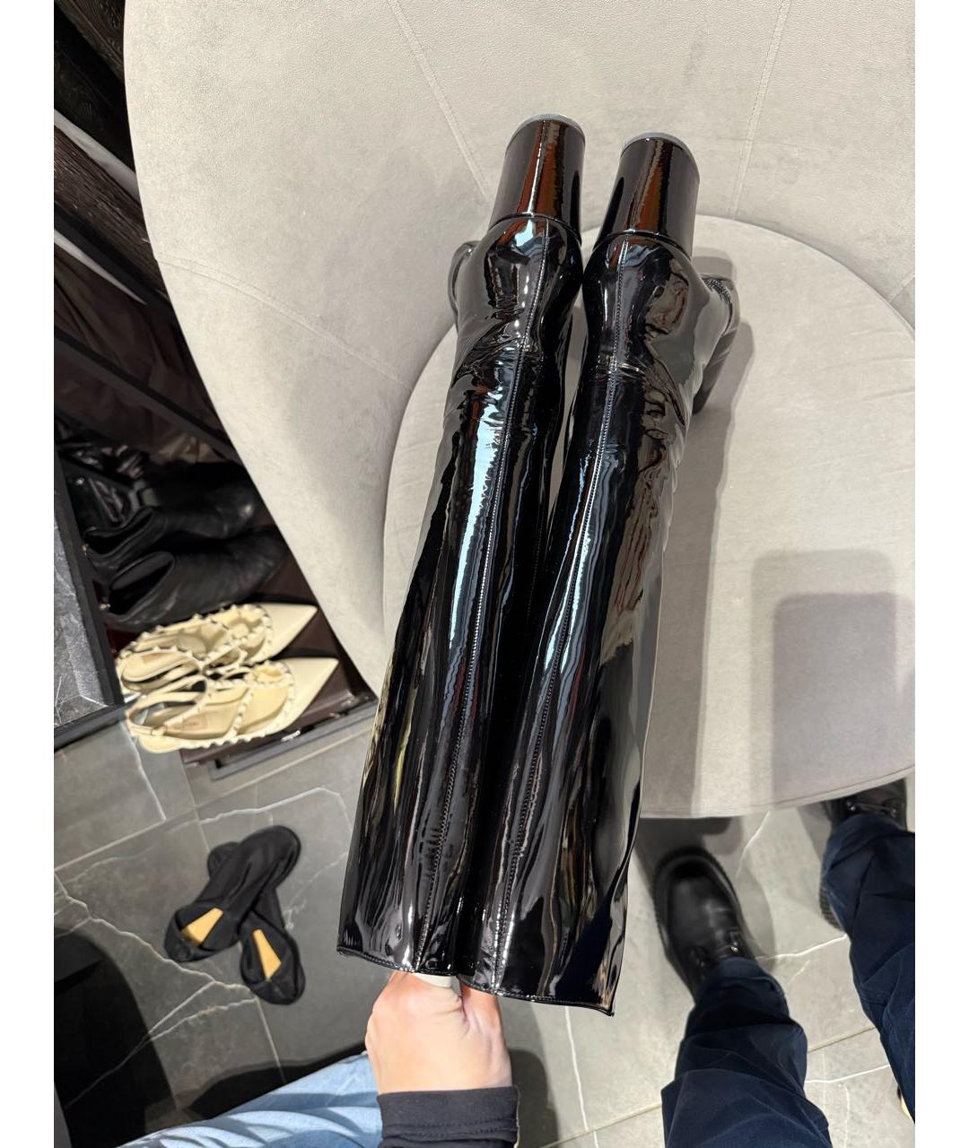 SAINT LAURENT Черные сапоги из лакированной кожи, фото 4