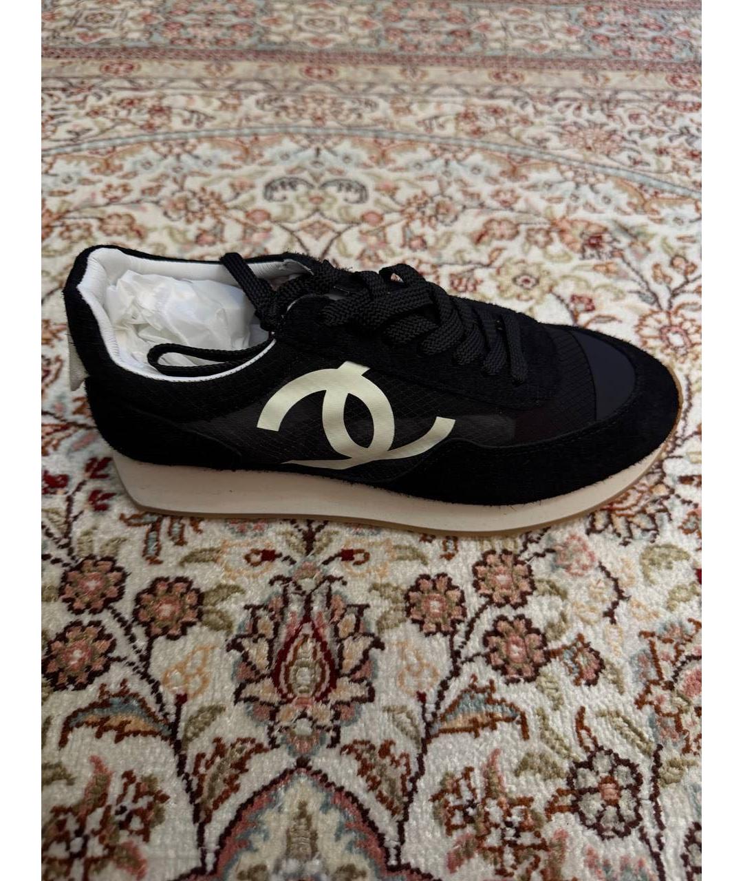 CHANEL Темно-синие кожаные кроссовки, фото 1