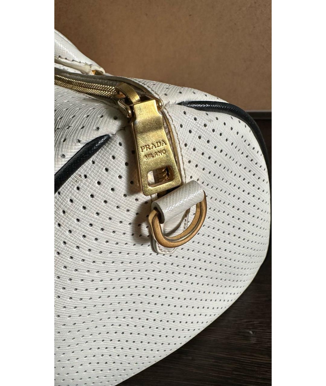 PRADA Белая кожаная сумка с короткими ручками, фото 3