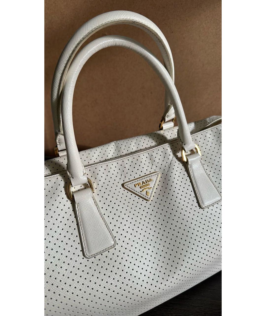PRADA Белая кожаная сумка с короткими ручками, фото 2