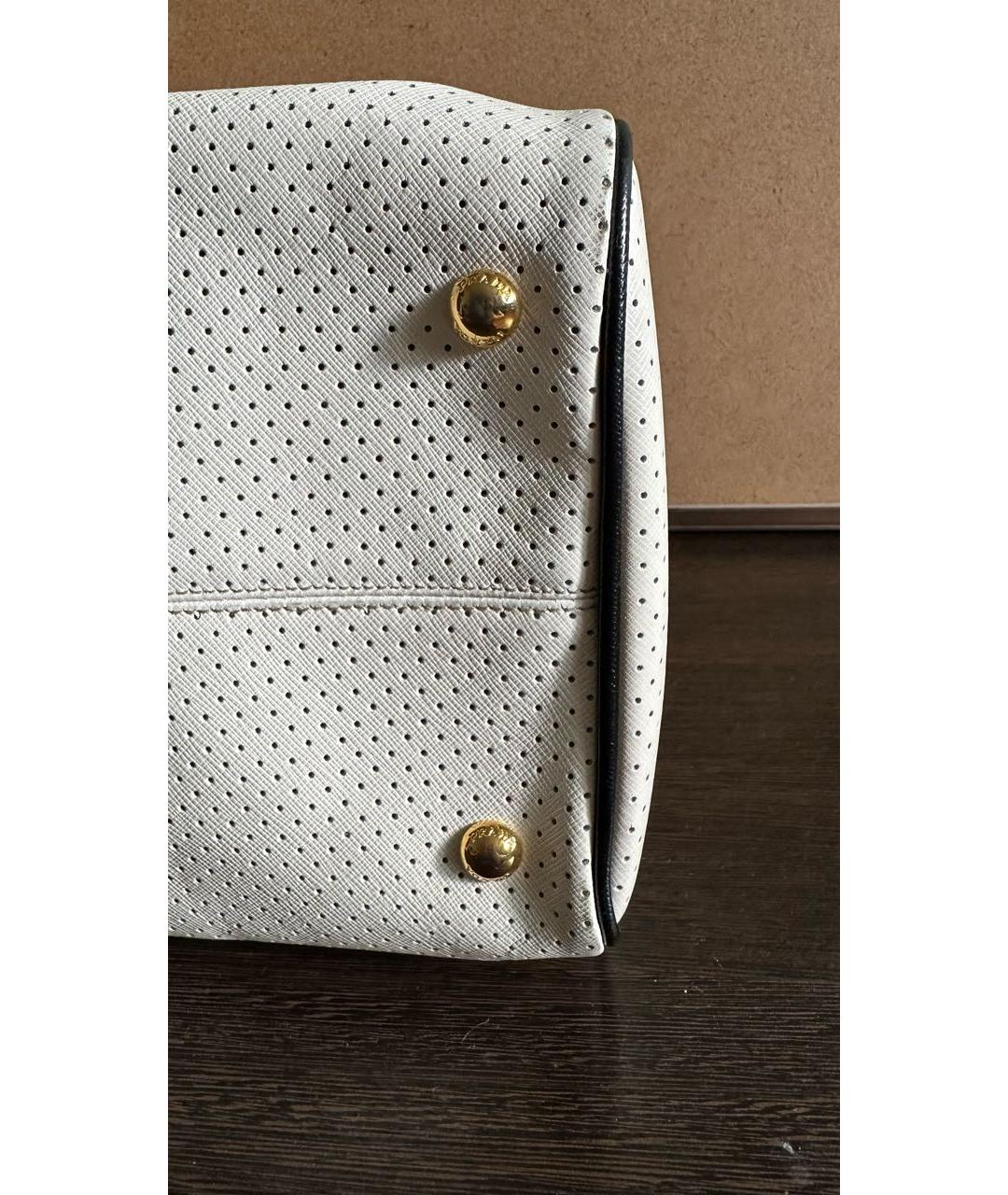 PRADA Белая кожаная сумка с короткими ручками, фото 5