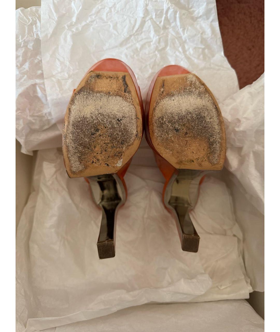 CASADEI Оранжевое мюли из лакированной кожи, фото 8