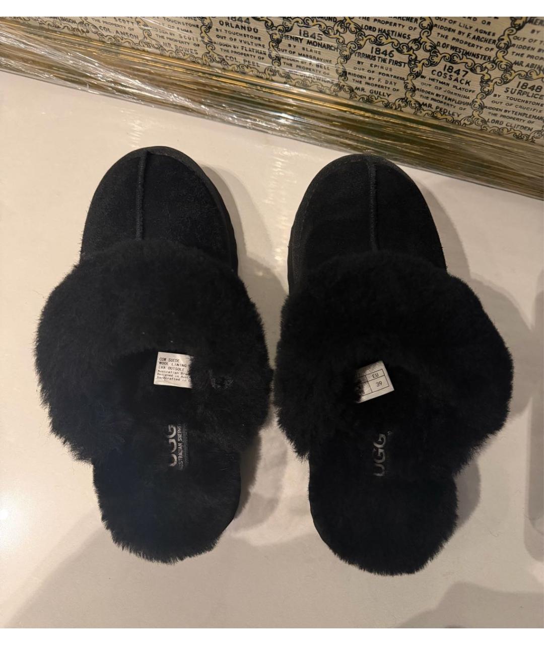UGG AUSTRALIA Черные замшевые мюли, фото 3