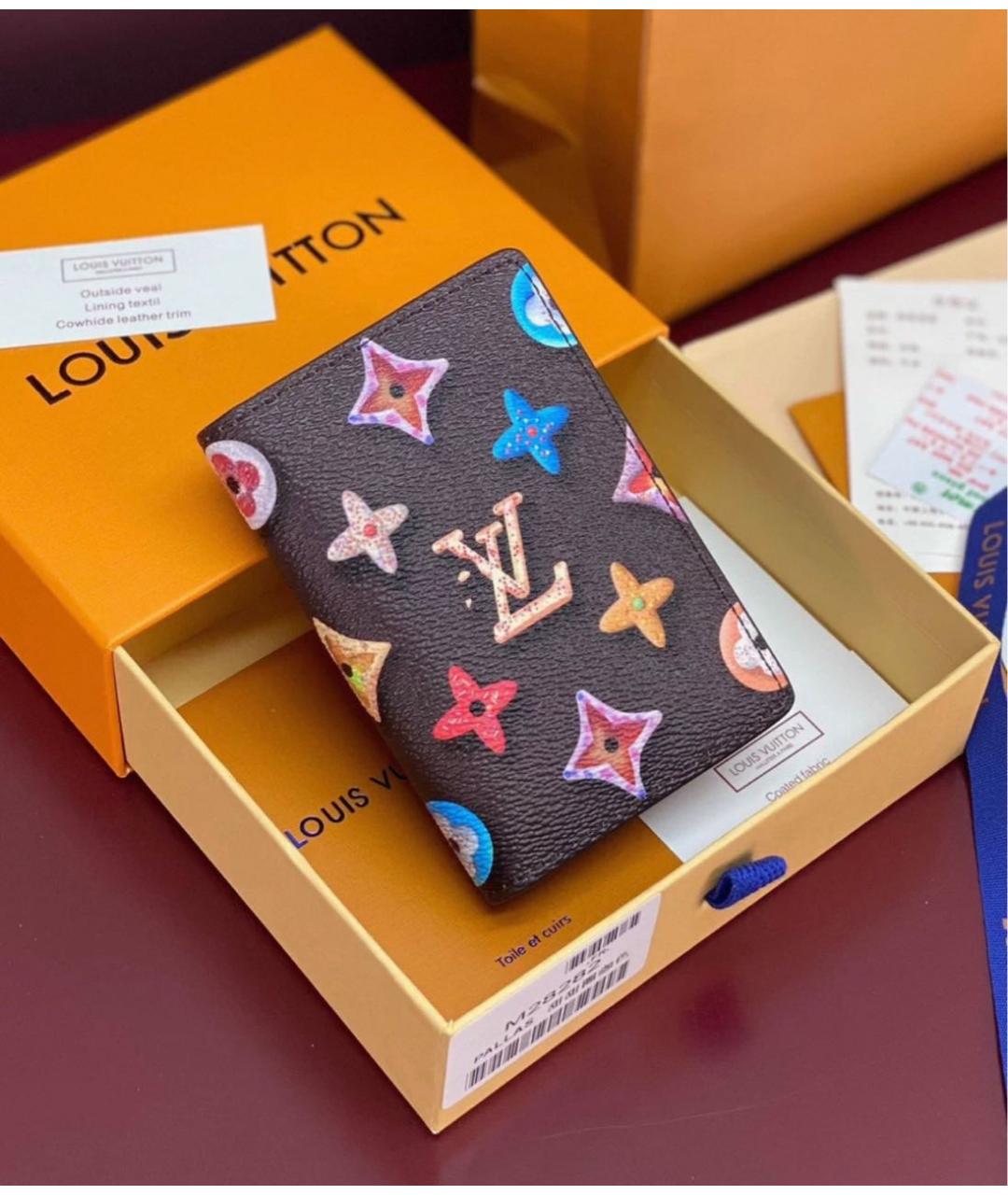 LOUIS VUITTON Коричневый кардхолдер, фото 4