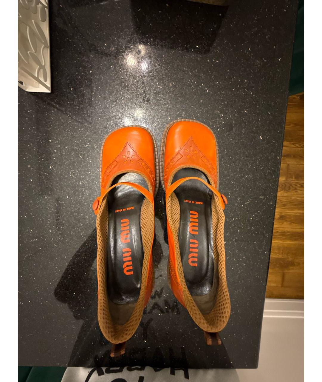 MIU MIU Оранжевое кожаные туфли, фото 3