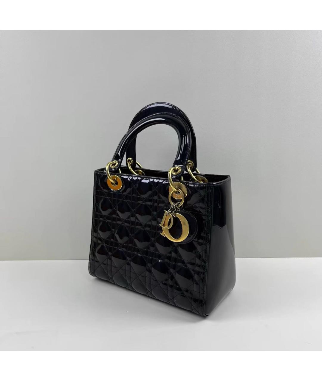 CHRISTIAN DIOR Черная сумка с короткими ручками из лакированной кожи, фото 2