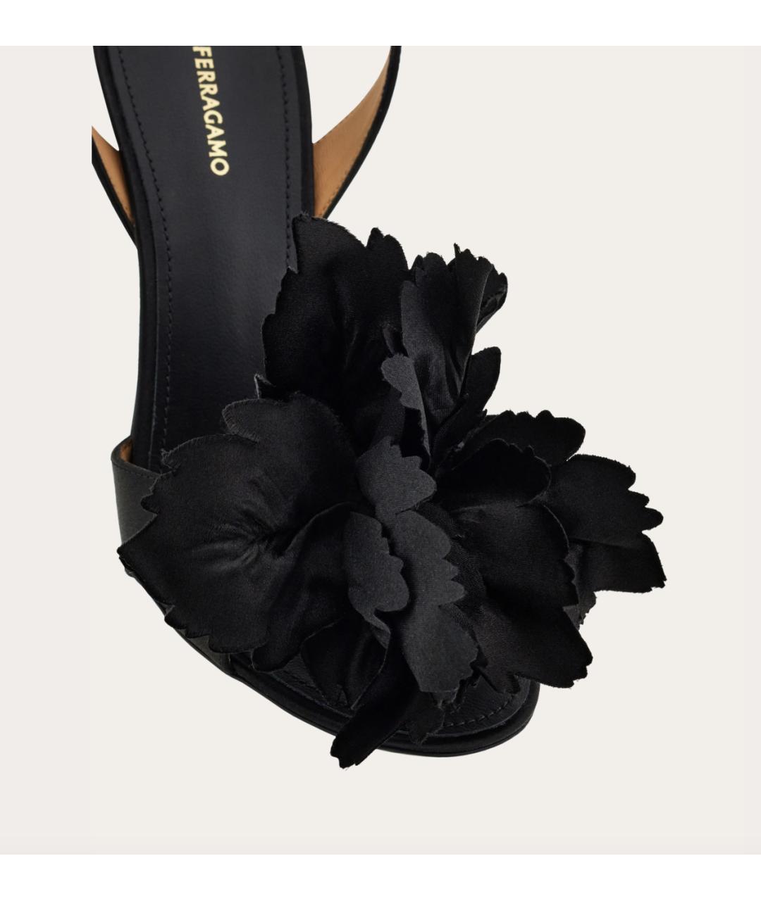 FERRAGAMO Черные текстильные босоножки, фото 5