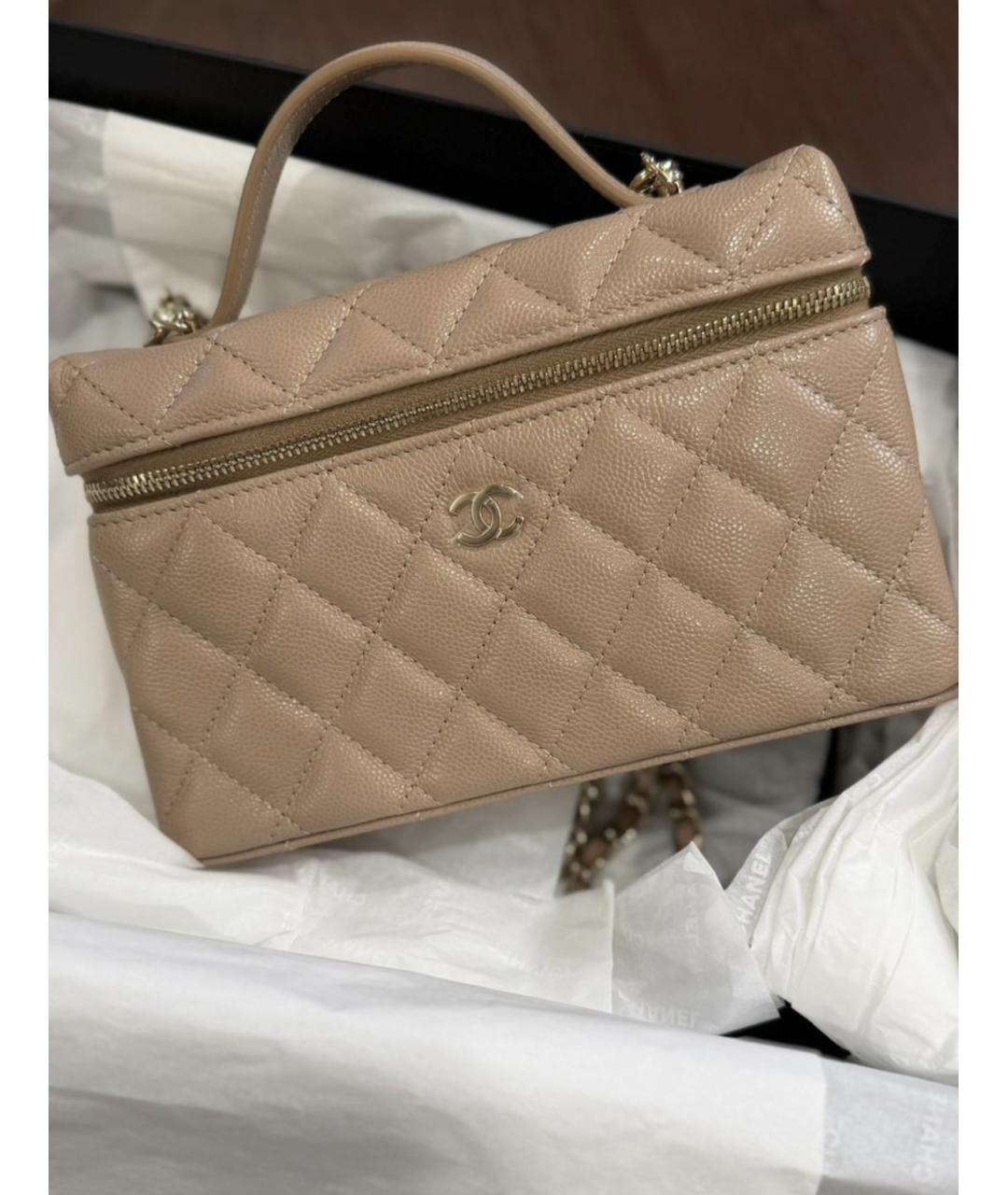 CHANEL Бежевая кожаная сумка с короткими ручками, фото 2