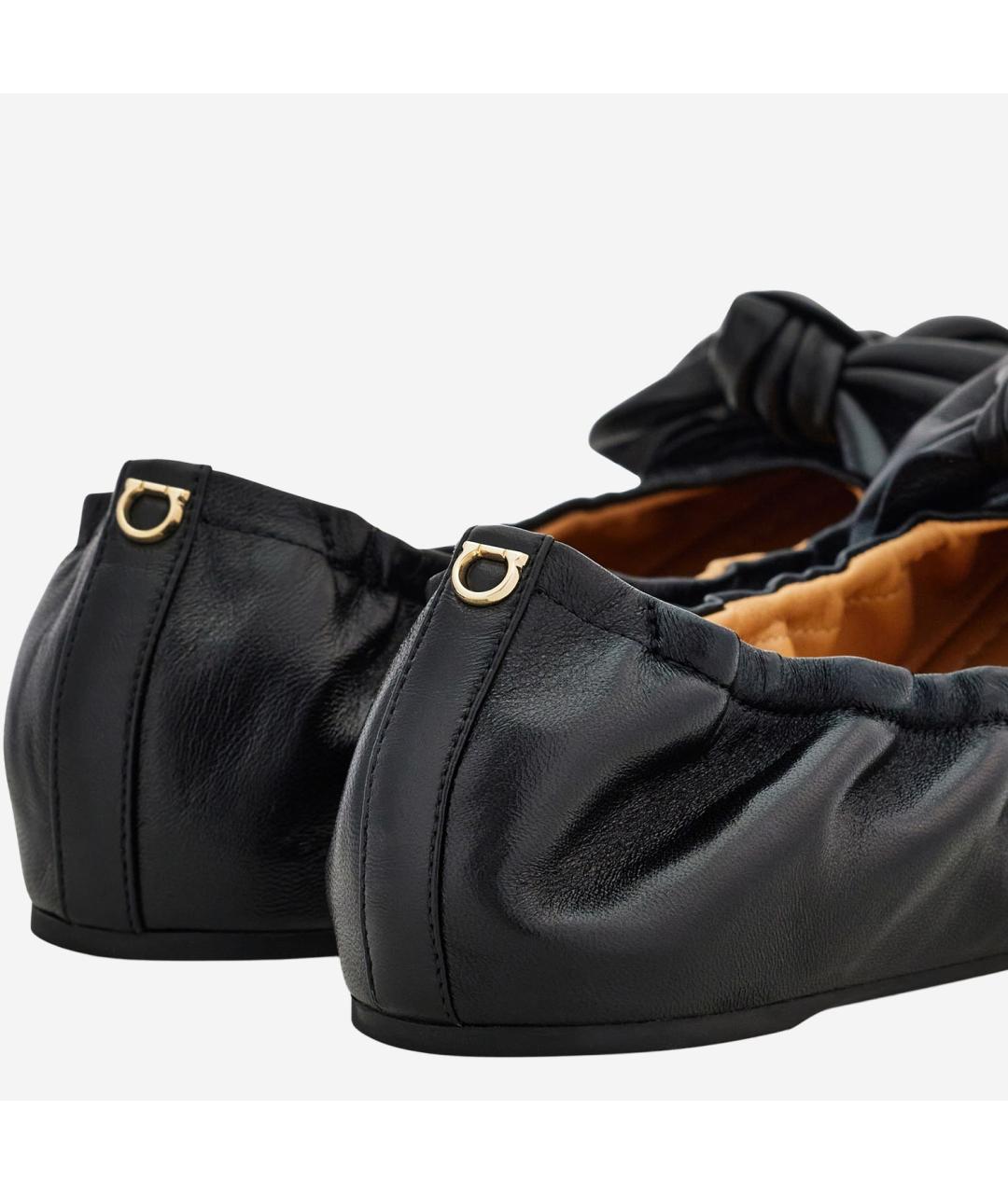FERRAGAMO Черные кожаные балетки, фото 4