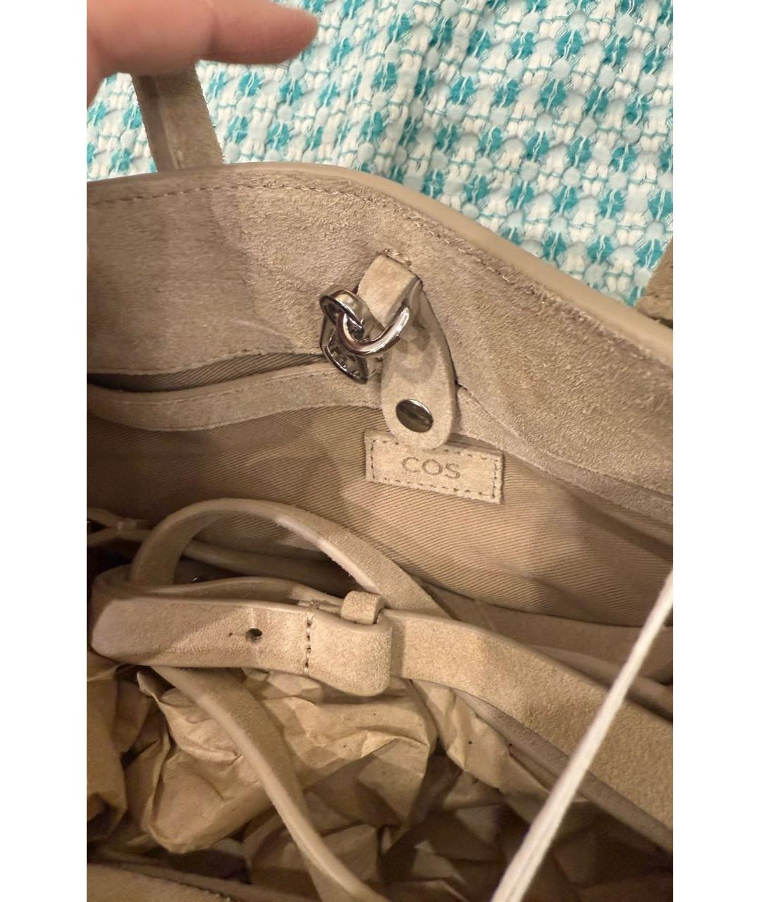 COS Бежевая замшевая сумка через плечо, фото 5