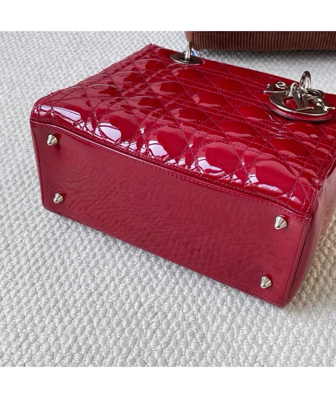 CHRISTIAN DIOR Красная сумка с короткими ручками из лакированной кожи, фото 6